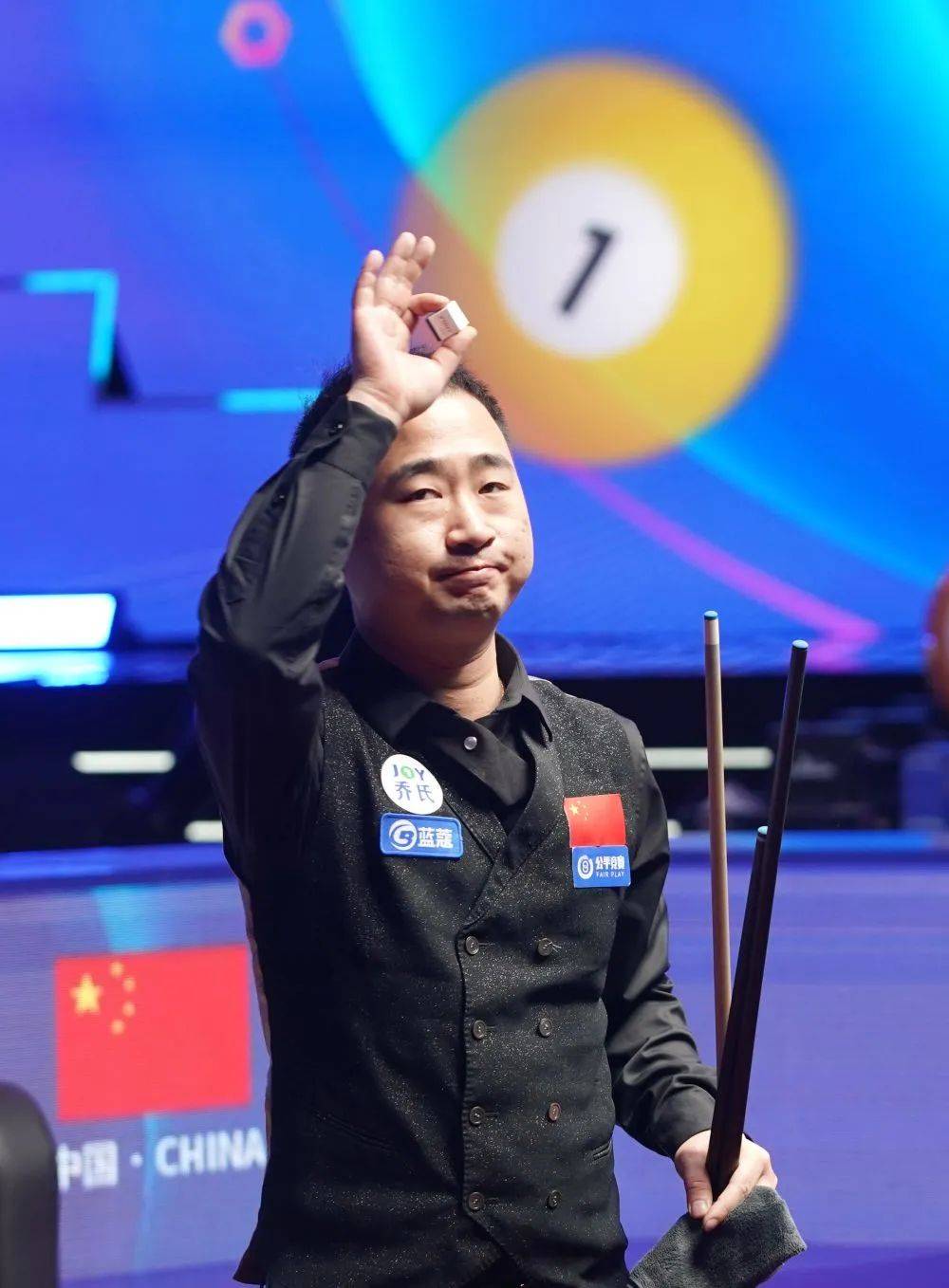 却在决赛中 却在决赛中