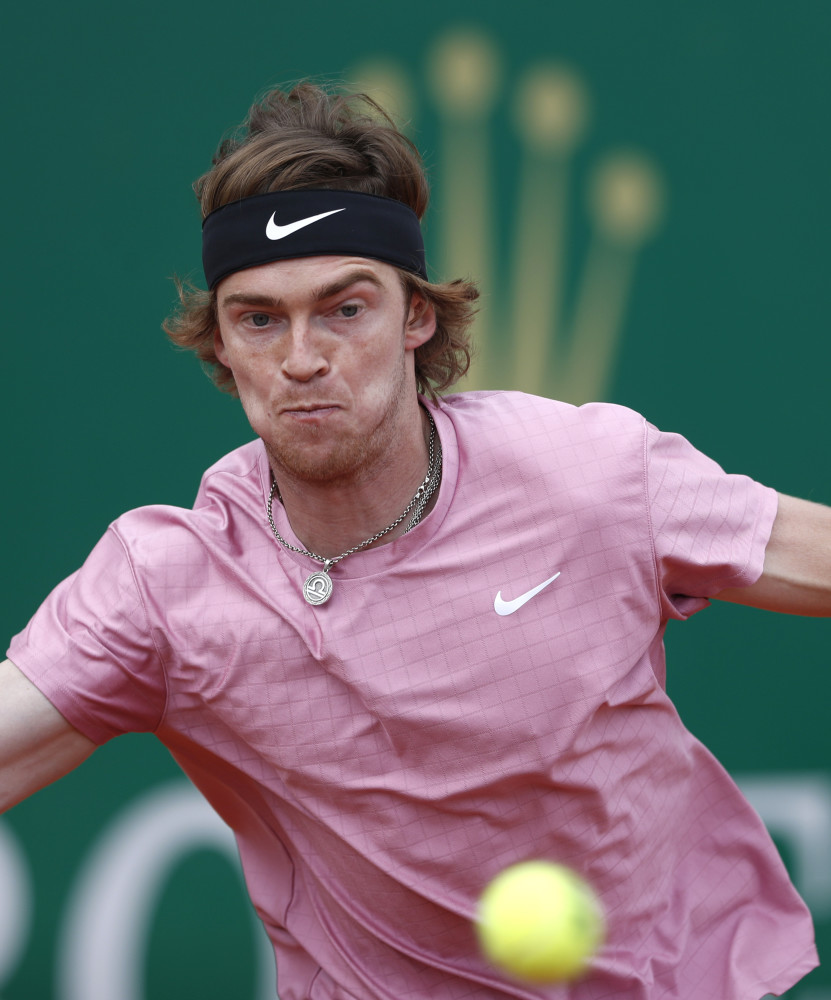 外线长篮板 外线长篮板